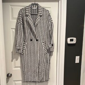 Zara Black and White Houndstooth Jacket